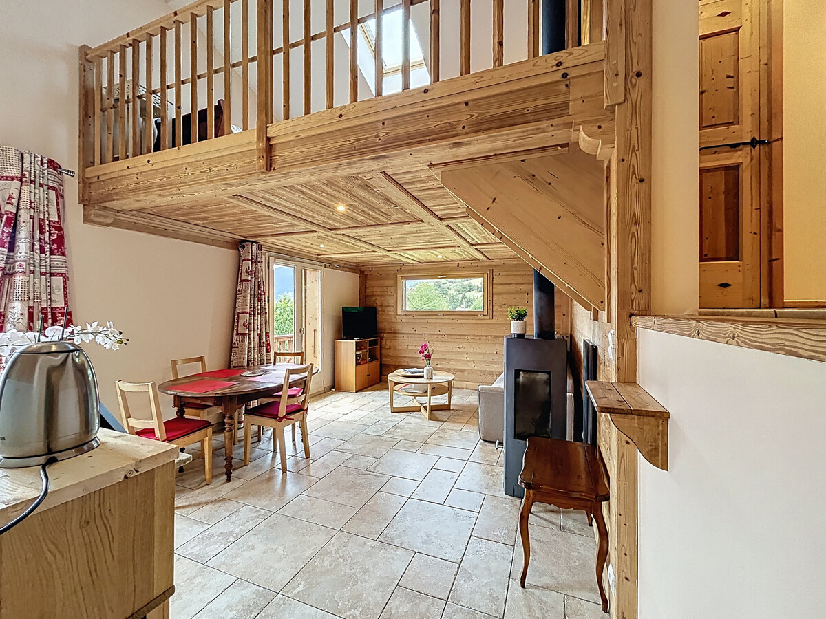 Appartement 2 chambres avec mezzanine, vue Mont-Blanc à Combloux - Photo 4