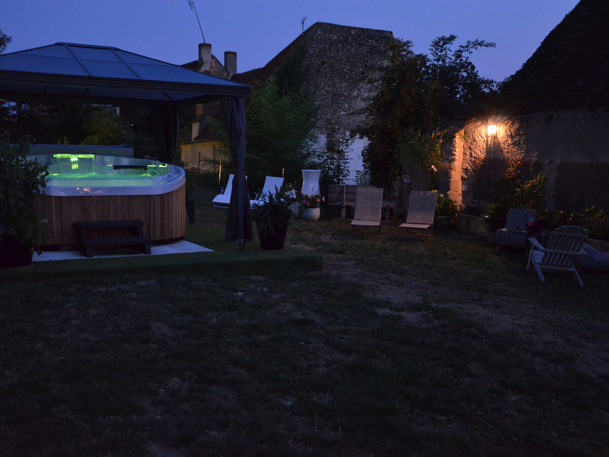 Gîte 8 personnes au Blanc avec spa débordement - Photo 8