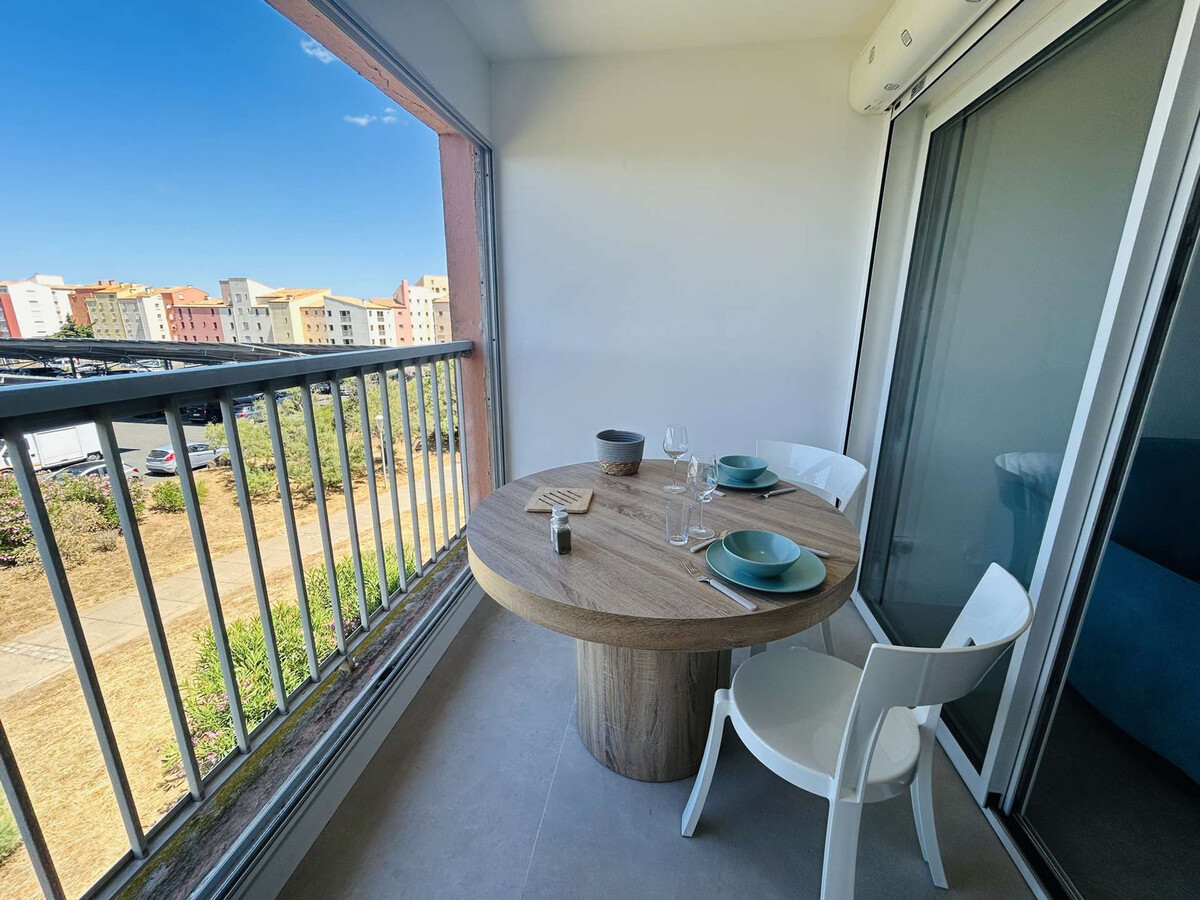 Studio rénové avec terrasse à 50 m de la plage - Photo 1