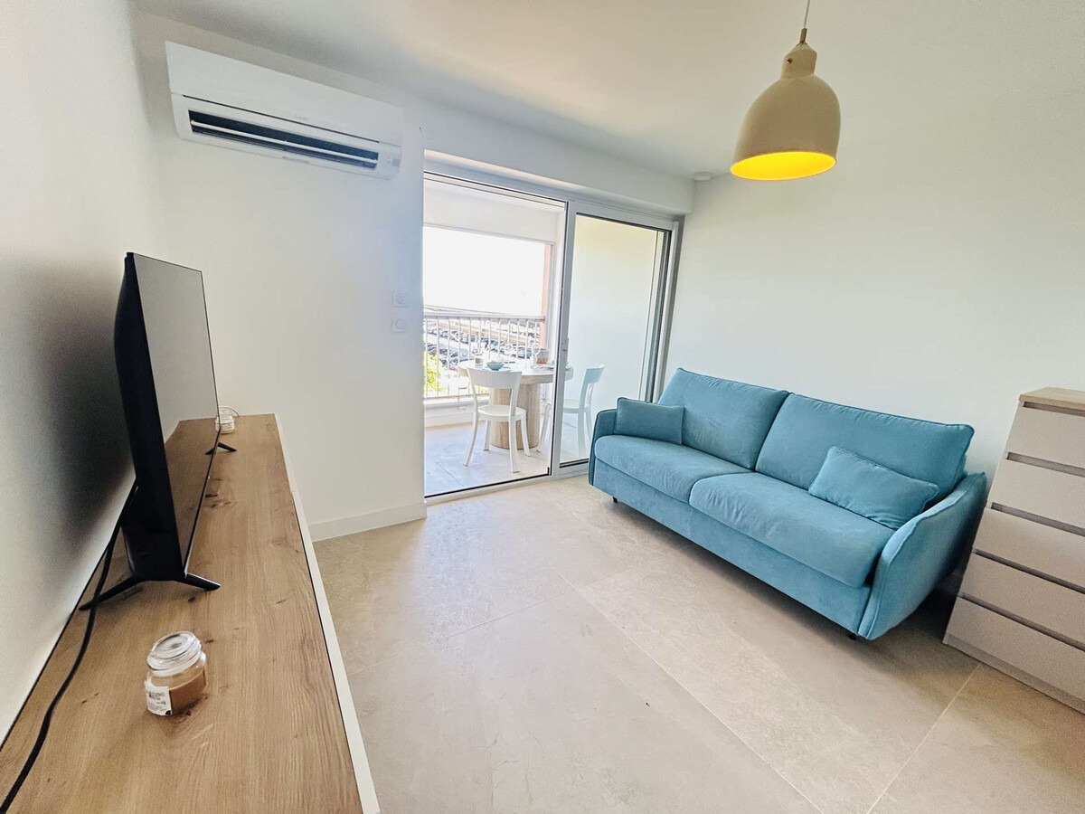 Studio rénové avec terrasse à 50 m de la plage - Photo 10