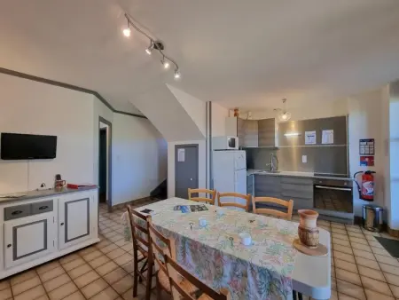 Le Cèdre : gîte 6 pers., 85 m² au cœur du village : photo 2