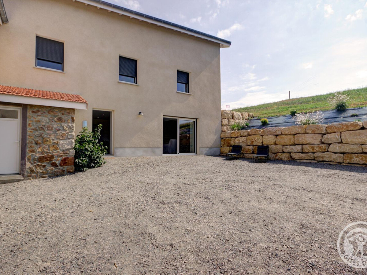 Gîte 120 m² familial, mezzanine enfants aux Monts du Lyonnais - Photo 2