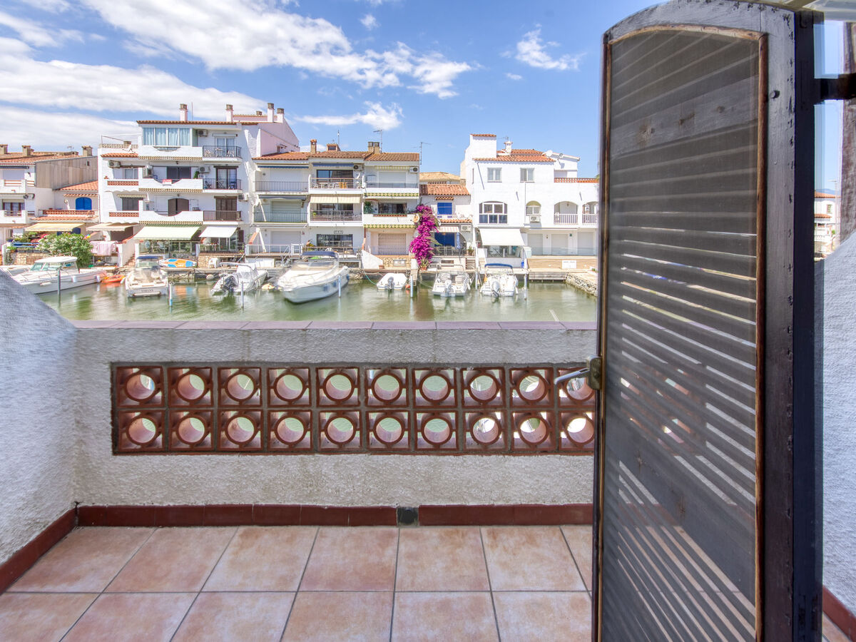 Maison Cilia au canal à Empuriabrava - Photo 24