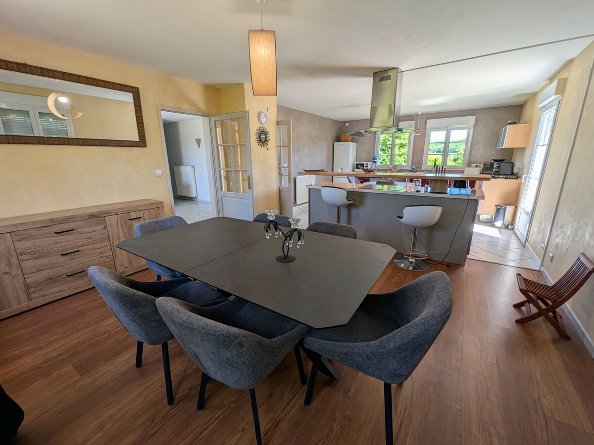 Gîte 8 pers. à Fretigney avec billard et jardin aménagé - Photo 3