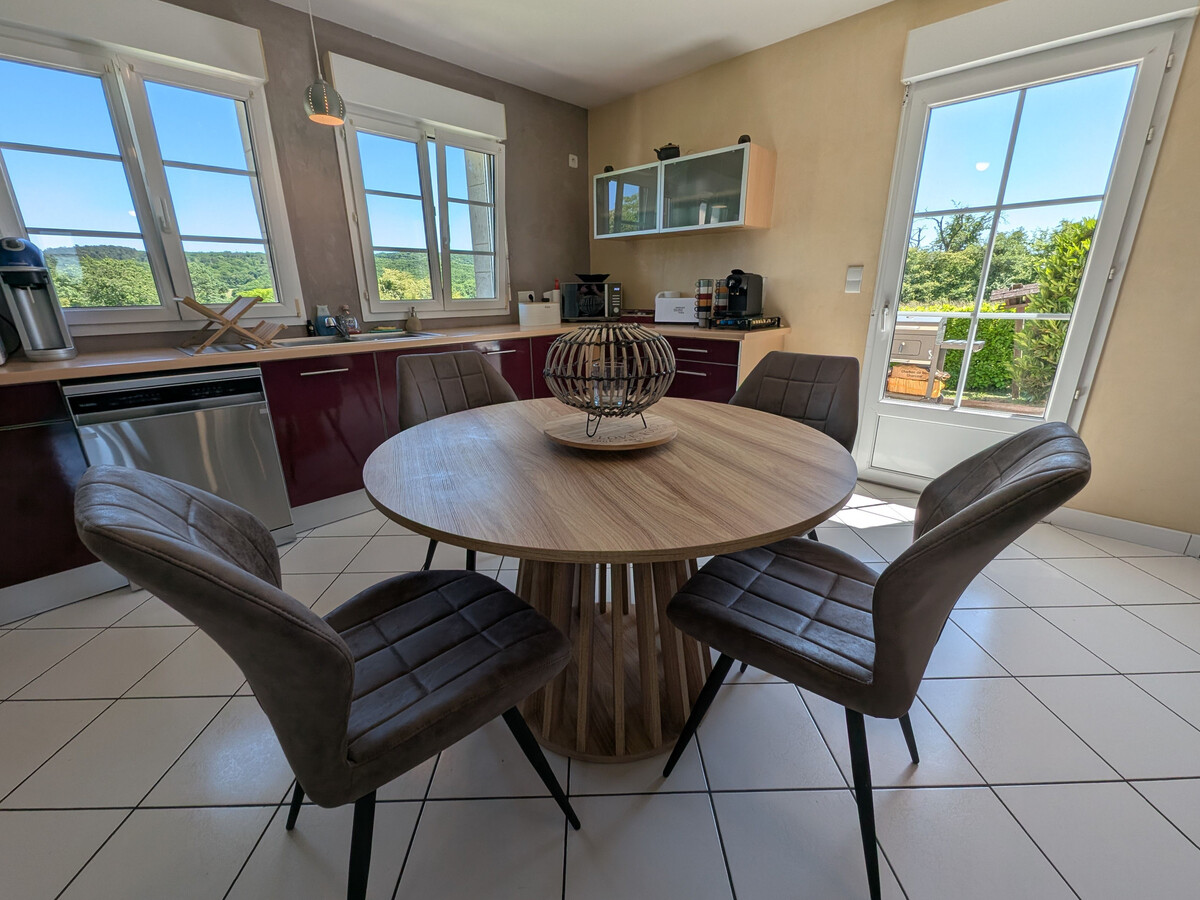 Gîte 8 pers. à Fretigney avec billard et jardin aménagé - Photo 11