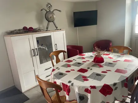 Gîte du prieuré restauré avec parc et aire de jeux : photo 4
