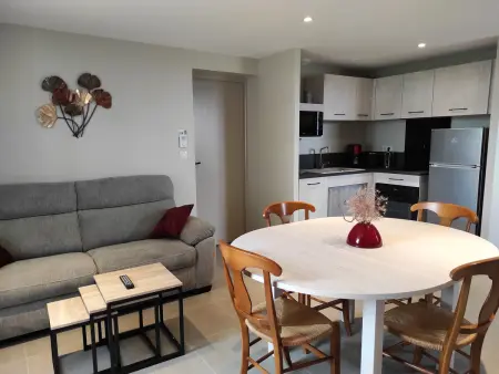 Gîte du prieuré restauré avec parc et aire de jeux : photo 5