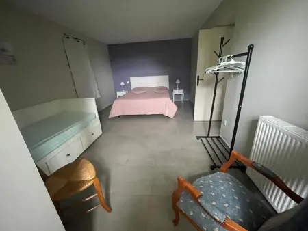 Gîte du prieuré restauré avec parc et aire de jeux : photo 9