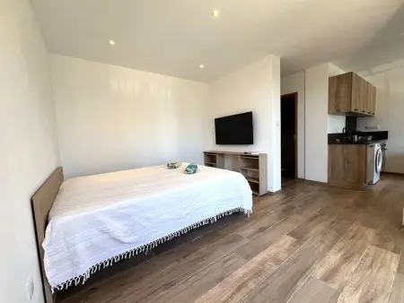 Studio moderne avec vue sur les hauteurs de Bastia et parking gratuit - Photo 9