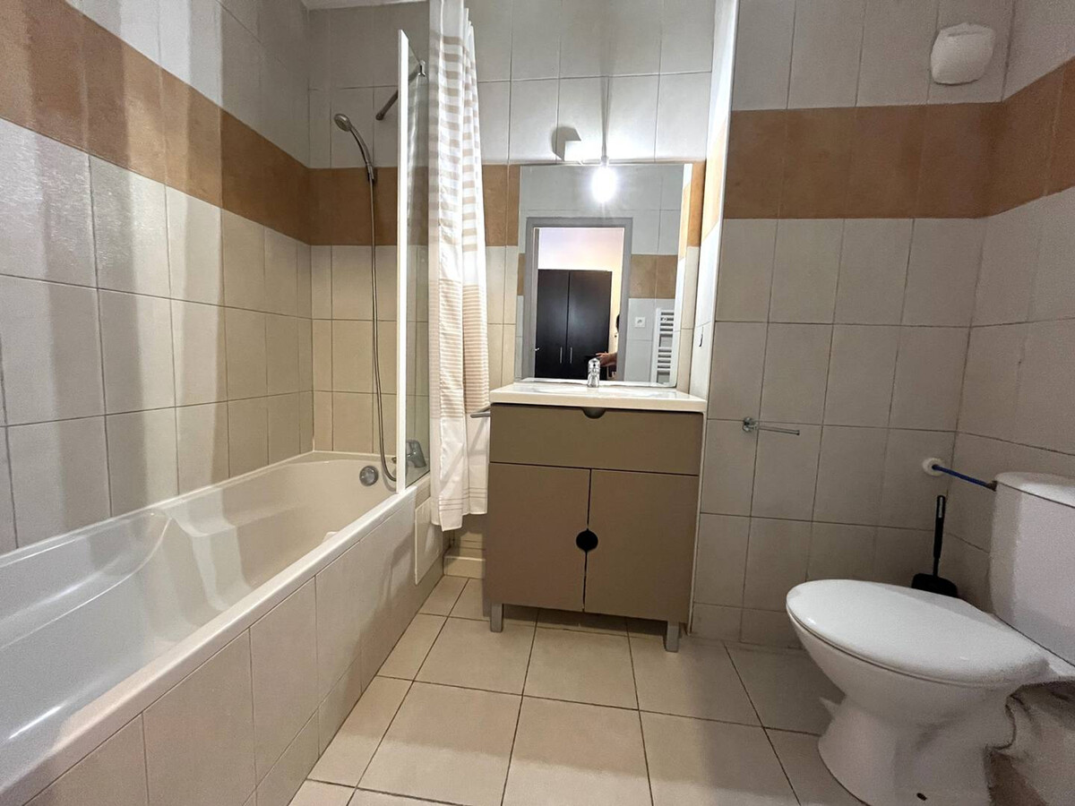 Studio 25m² rénové avec piscine et terrasse mer - Photo 9