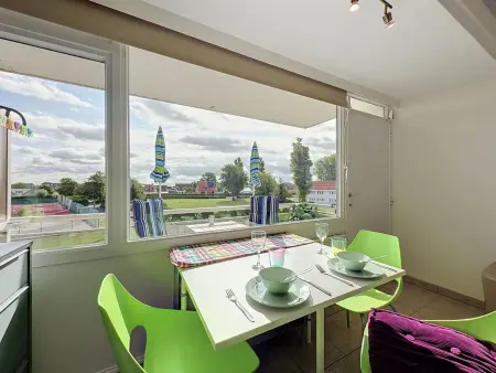Appartement avec balcon et vue, près de la mer à De Haan : photo 3