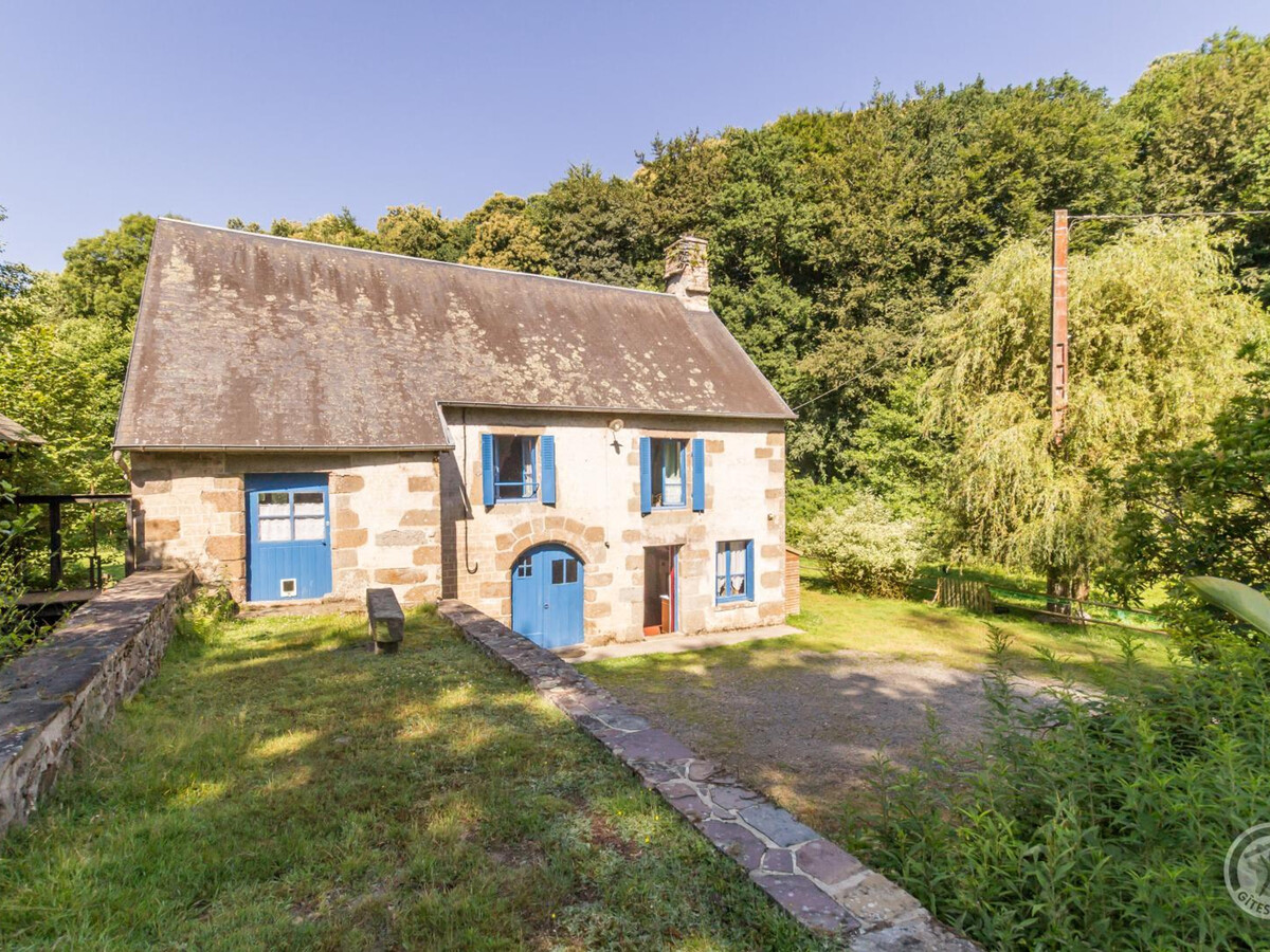 Moulin médiéval 10 pers. — Jardin, animaux, rivière - Photo 1