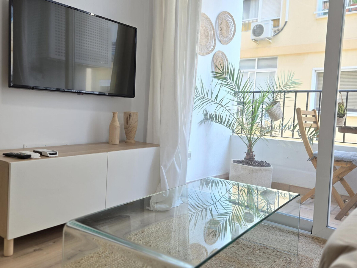 Appartement 3 chambres à 2 min de la plage El Palo - Photo 4