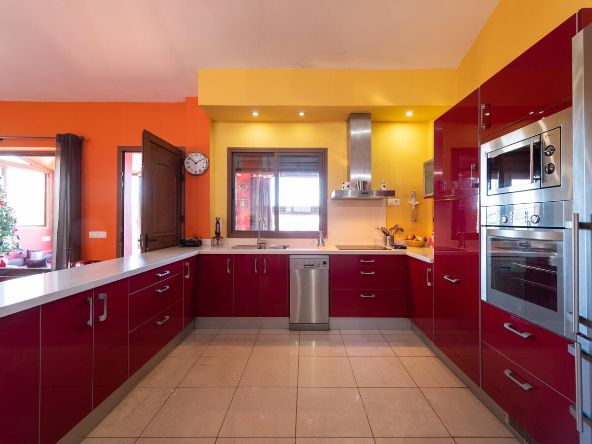 Villa moderne Moya : 4 chambres, piscine privée, vue mer - Photo 10