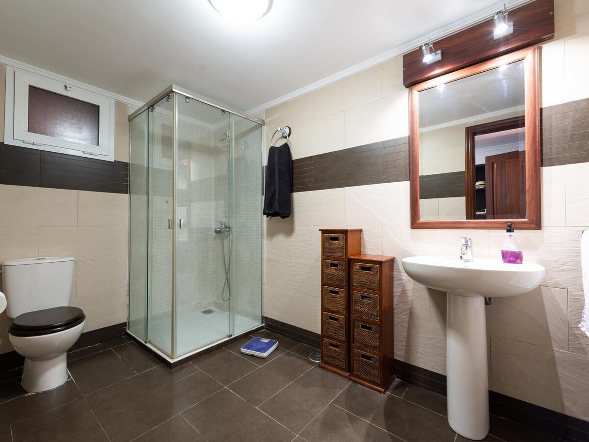 Villa moderne Moya : 4 chambres, piscine privée, vue mer - Photo 22