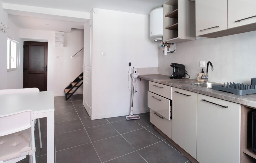 Studio duplex cœur de ville à Solliès-Pont - Photo 8
