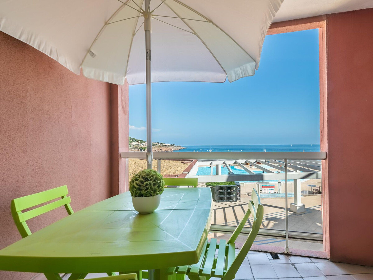 Studio climatisé face mer avec parking à Sète - Photo 1