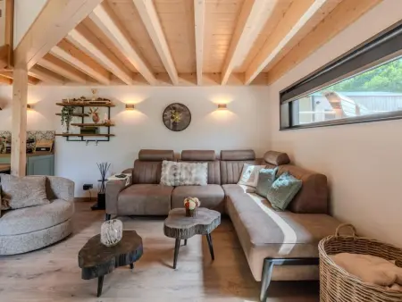 Me Voila 8 : maison avec spa nordique à Biron, Ardennes belges : photo 3