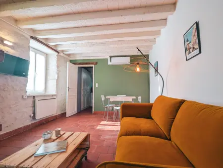 Gîte indépendant Châteauroux, jardin 350m² et parking : photo 9