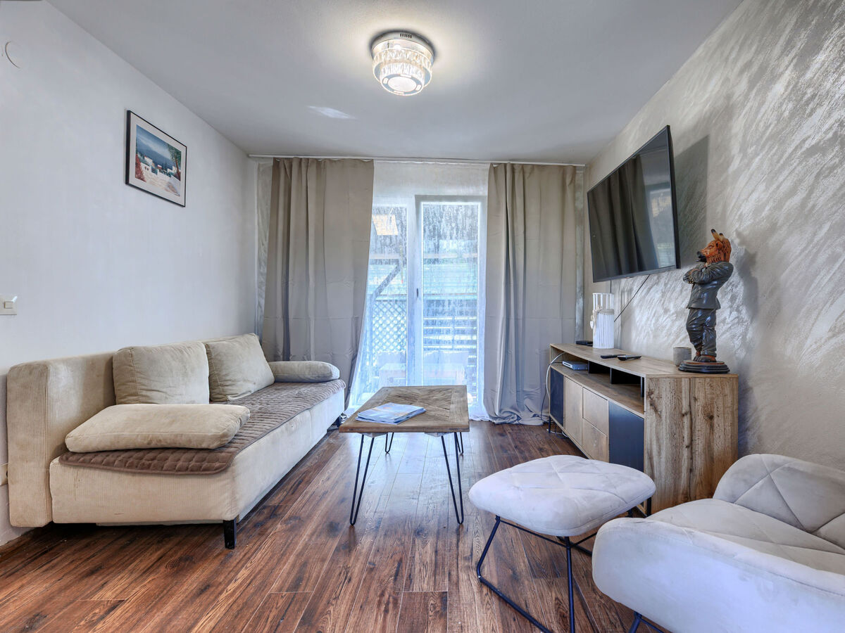 Maison Sabo à Fažana : 2 chambres, piscine, 300 m plage - Photo 3
