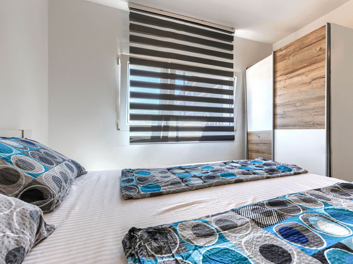 Maison Sabo à Fažana : 2 chambres, piscine, 300 m plage - Photo 13