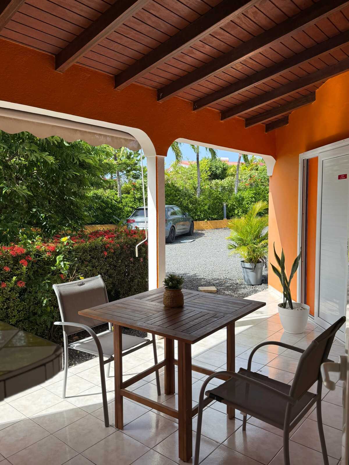 Maison 50 m² avec spa et terrasse à Saint-François - Photo 9