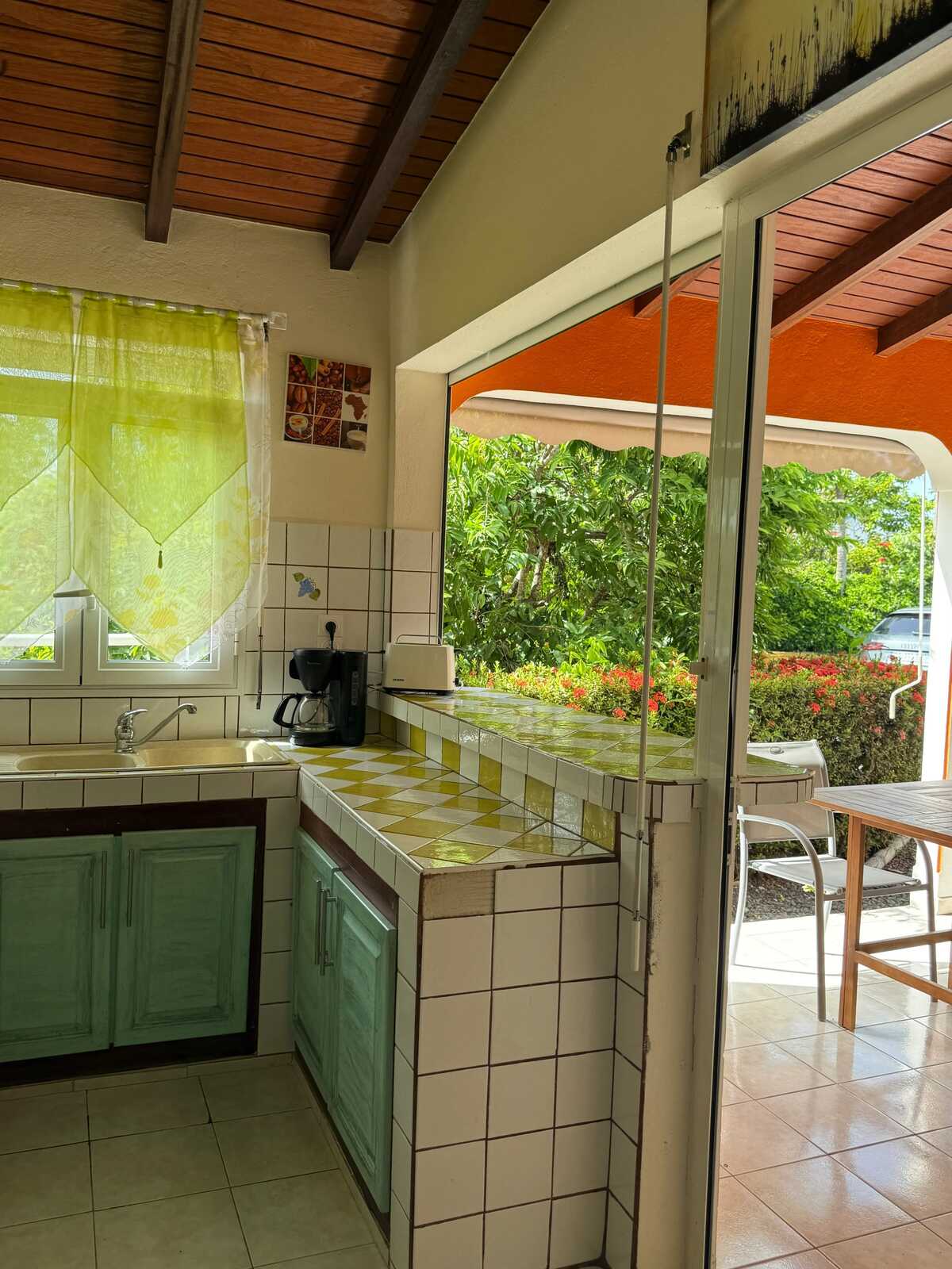 Maison 50 m² avec spa et terrasse à Saint-François - Photo 14