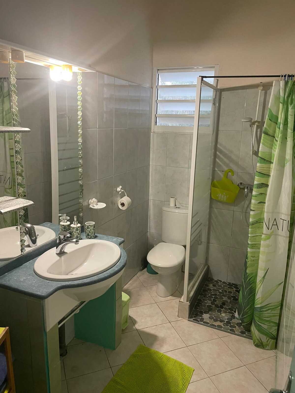 Maison 50 m² avec spa et terrasse à Saint-François - Photo 23