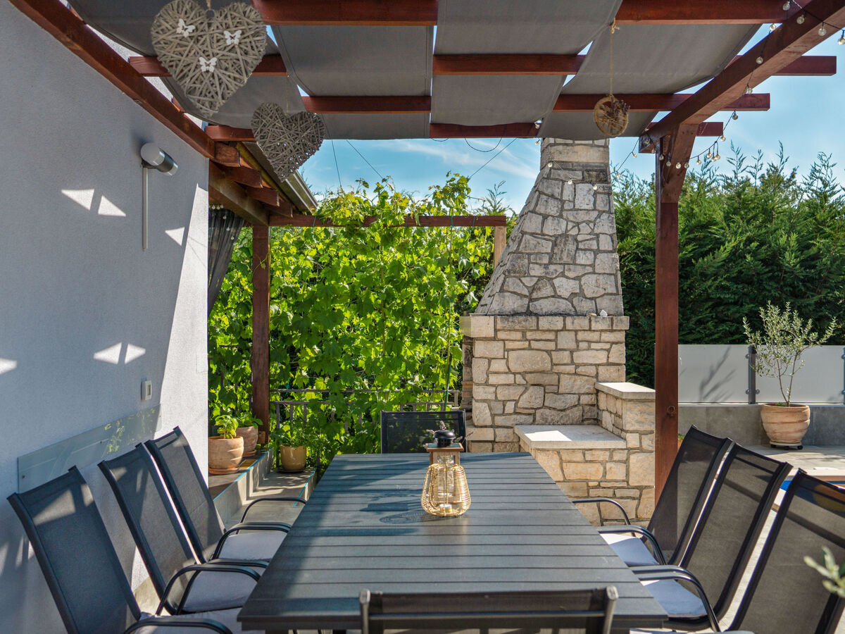 Maison Gabi - 8 pers, piscine privée, Brtonigla - Photo 2
