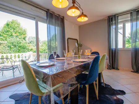 Gîte 8 pers. avec jardin clos à Saint-Julien-les-Villas : photo 8