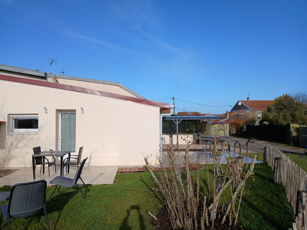 Gîte plain pied Champenoux, vue campagne et parking - Photo 21