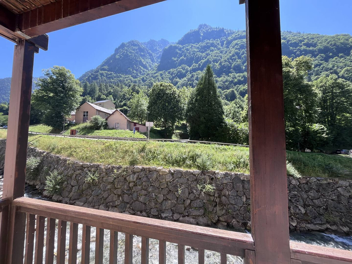 Appartement rénové avec balcon vue montagnes, centre Cauterets - Photo 9