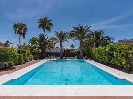 Location appartement à San Bartolomé de Tirajana, Bungalow moderne à Playa del Inglés avec terrasse