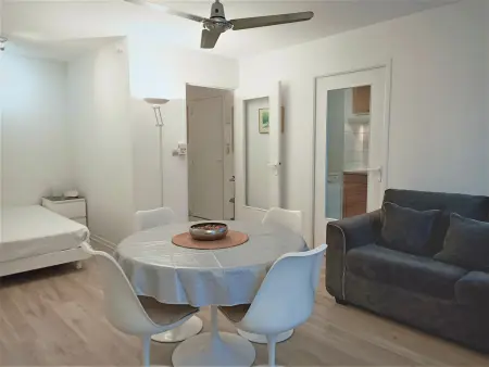 Studio moderne 36 m² avec parking couvert à Aix-les-Bains : photo 2