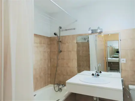 Studio moderne 36 m² avec parking couvert à Aix-les-Bains : photo 6