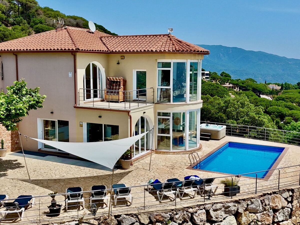 Villa Joie de Vivre à Lloret de Mar, 8 chambres - Photo 1