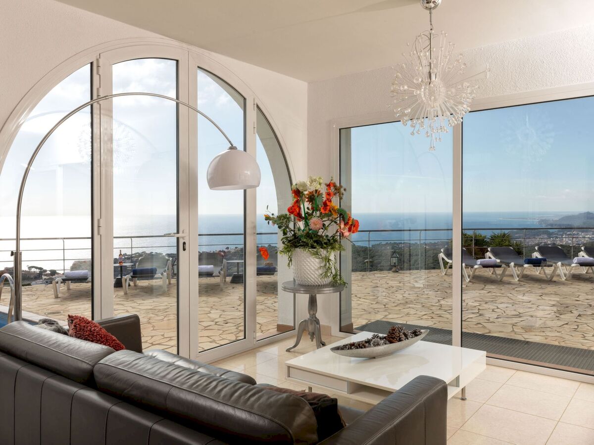 Villa Joie de Vivre à Lloret de Mar, 8 chambres - Photo 6