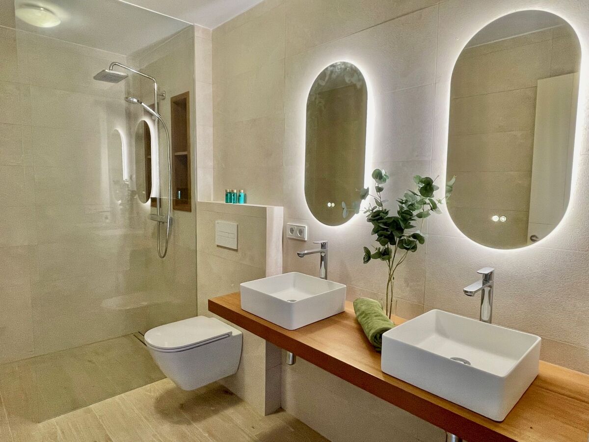 Villa Joie de Vivre à Lloret de Mar, 8 chambres - Photo 19