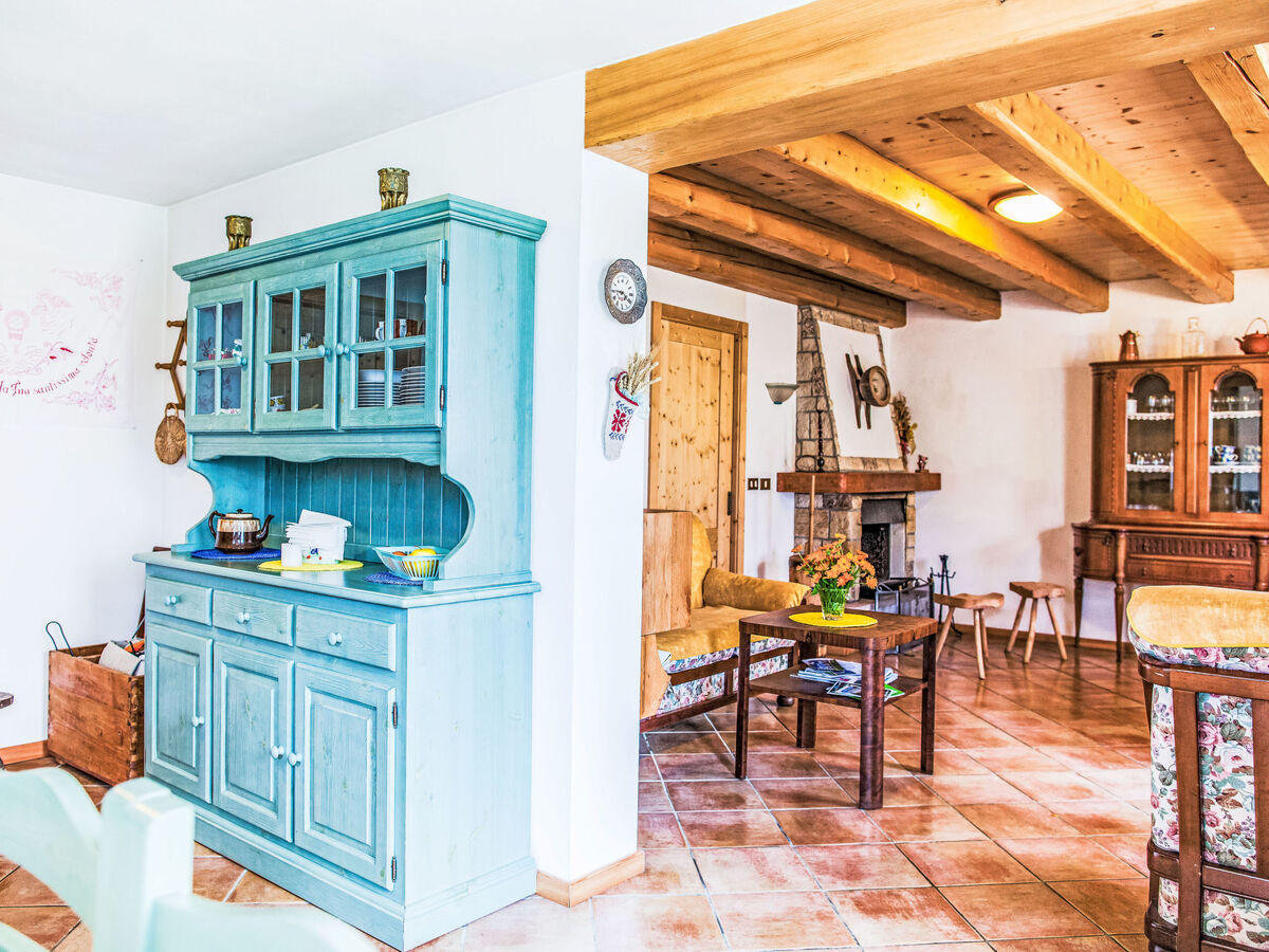 Chalet rustique en Valsugana, vue panoramique sur les montagnes - Photo 2
