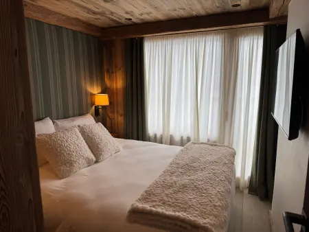 Appartement 3 chambres à Courchevel 1850, accès piste 1 min : photo 10