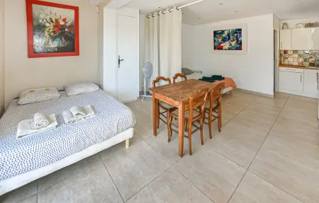 Maison 5 chambres avec piscine débordement en Provence : photo 23