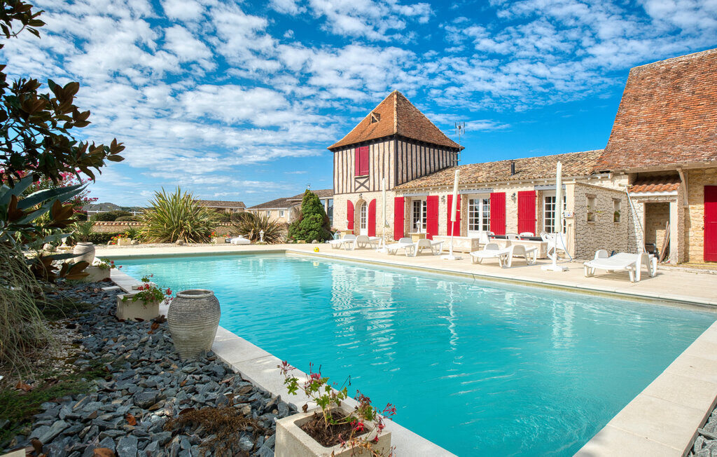Maison pierre et poutres, piscine privée à Gardonne - Photo 1