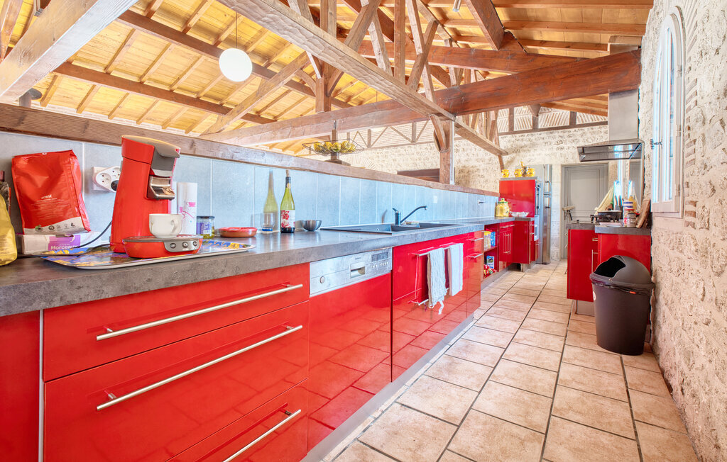 Maison pierre et poutres, piscine privée à Gardonne - Photo 7