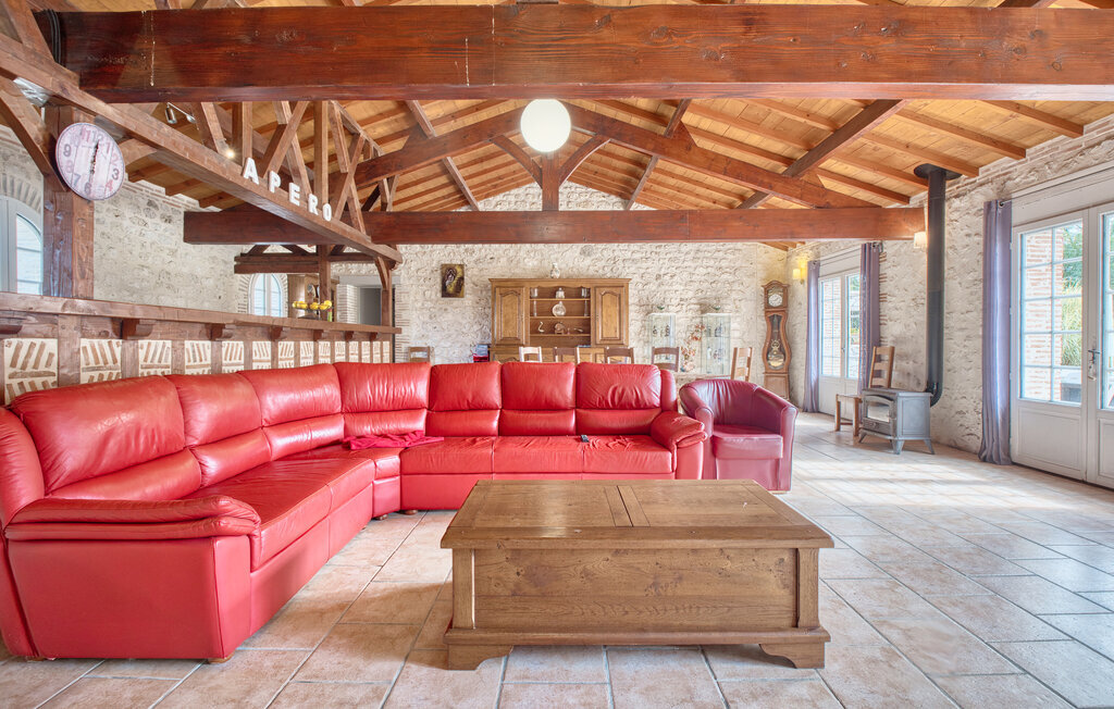 Maison pierre et poutres, piscine privée à Gardonne - Photo 14