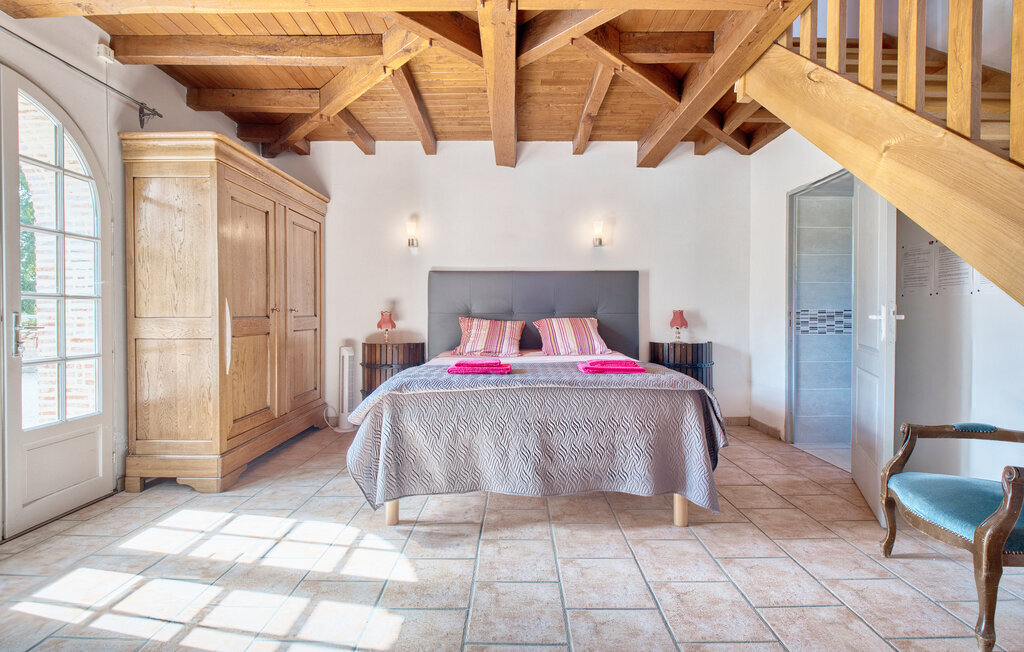 Maison pierre et poutres, piscine privée à Gardonne - Photo 22