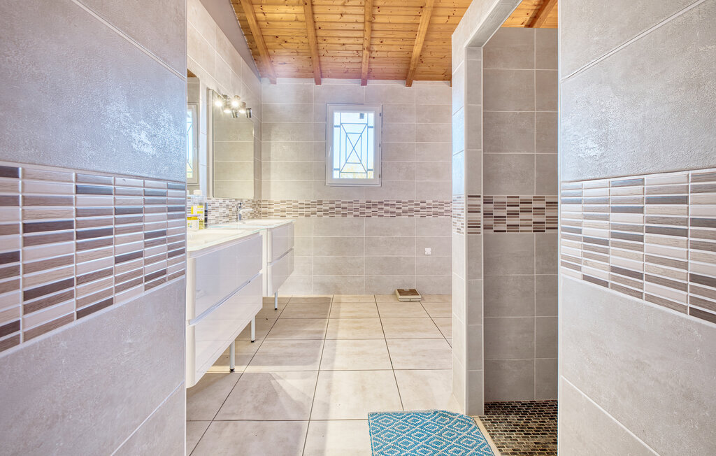 Maison pierre et poutres, piscine privée à Gardonne - Photo 26
