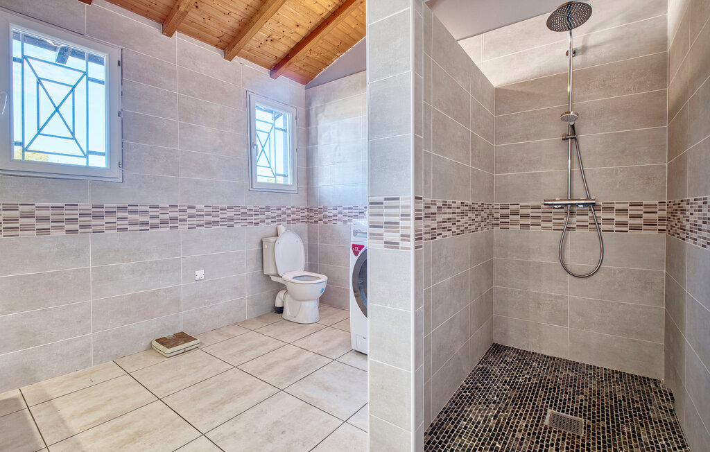 Maison pierre et poutres, piscine privée à Gardonne - Photo 29