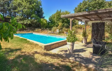 Ancienne ferme en pierre avec piscine partagée : photo 12