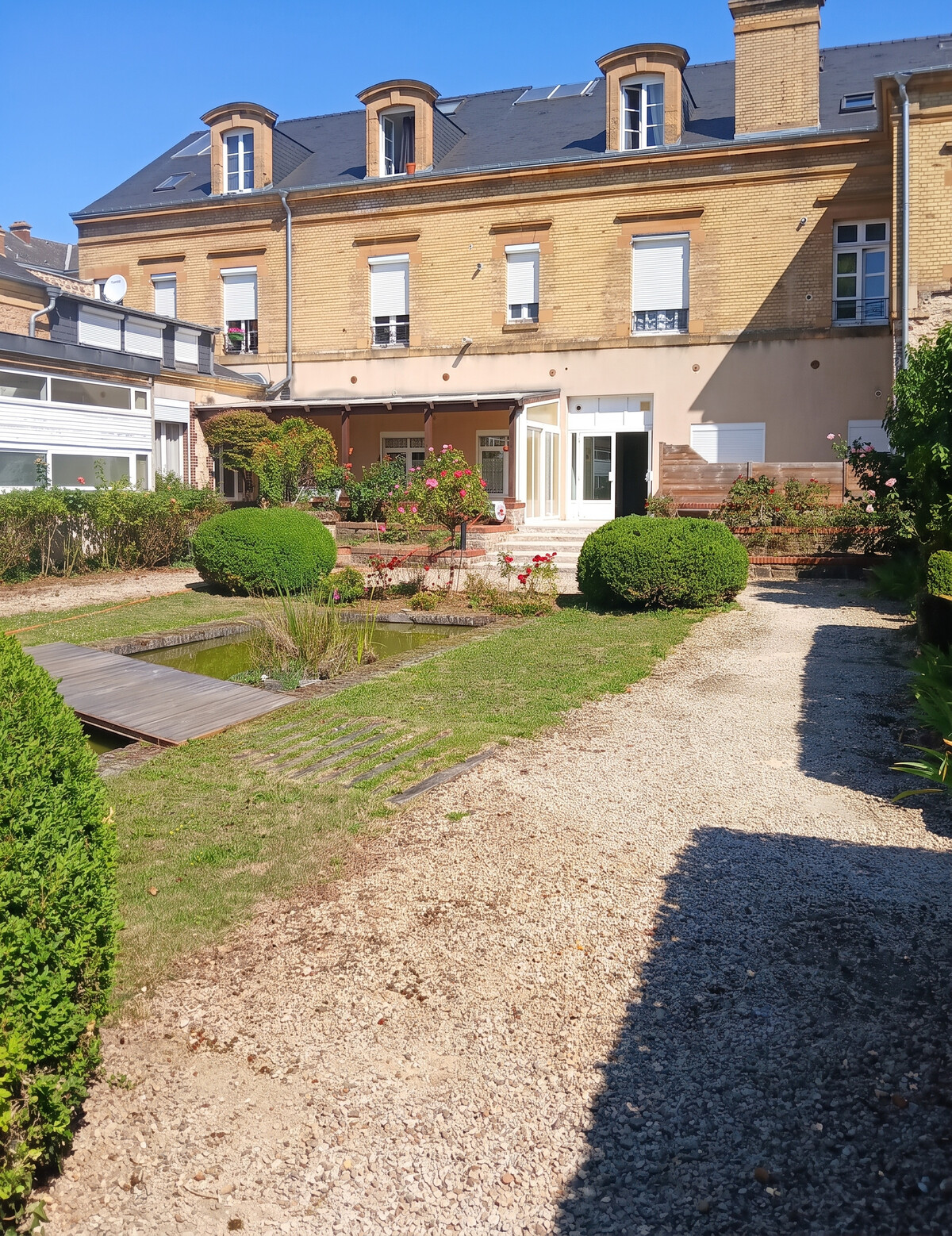 Studio cosy à Sedan avec jardin clôturé privatif de 22 m² - Photo 2