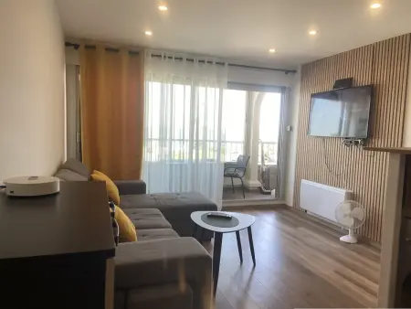 Location appartement à Palavas les Flots, Agréable T2 pour 4 pers, résidence avec piscine et plage à proximité